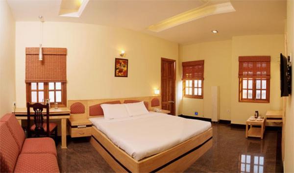 P R Pride Inn Pondicherry Ngoại thất bức ảnh